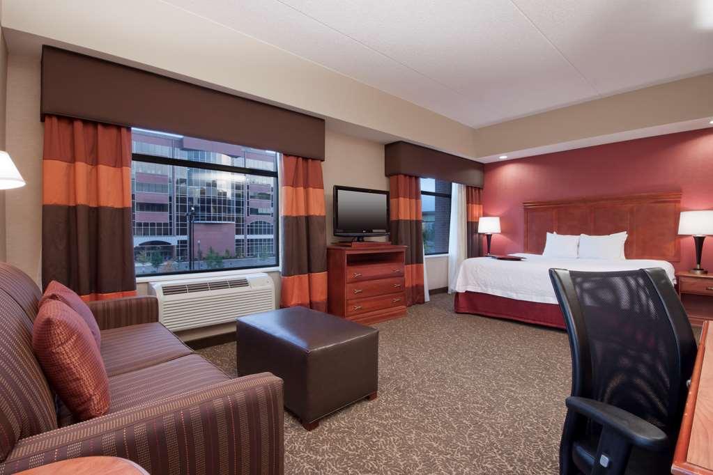 Hampton Inn & Suites Pittsburgh Downtown Værelse billede