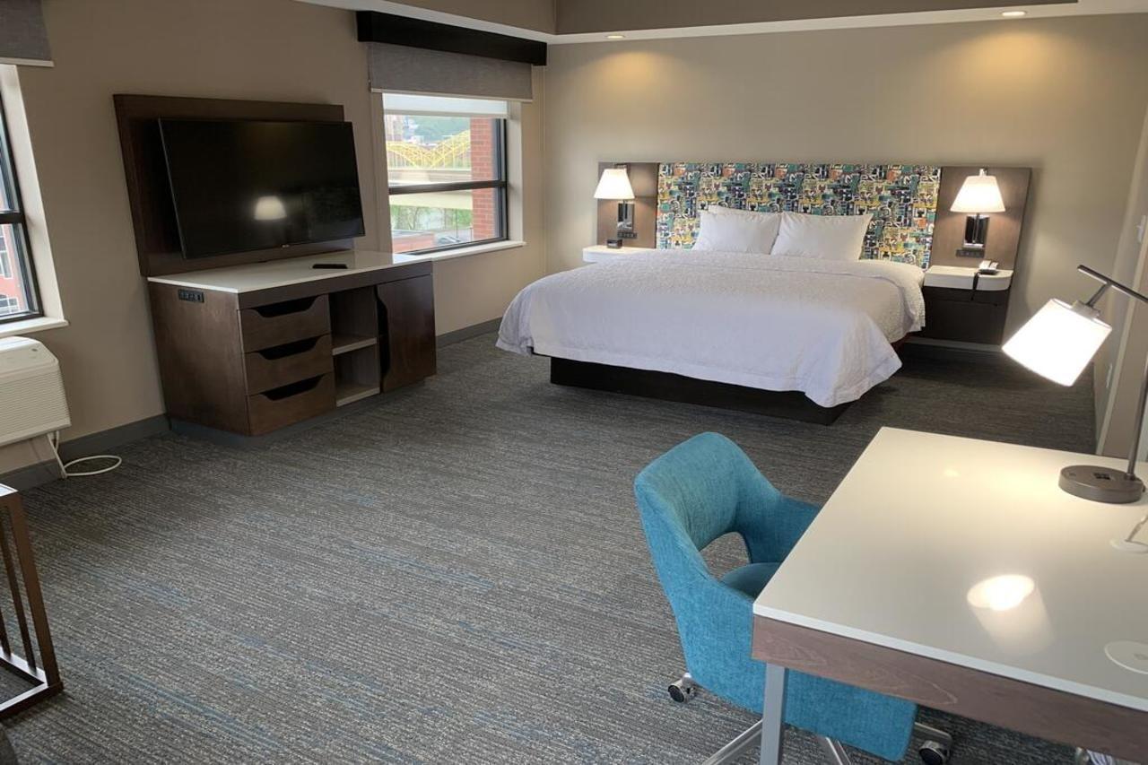 Hampton Inn & Suites Pittsburgh Downtown Eksteriør billede