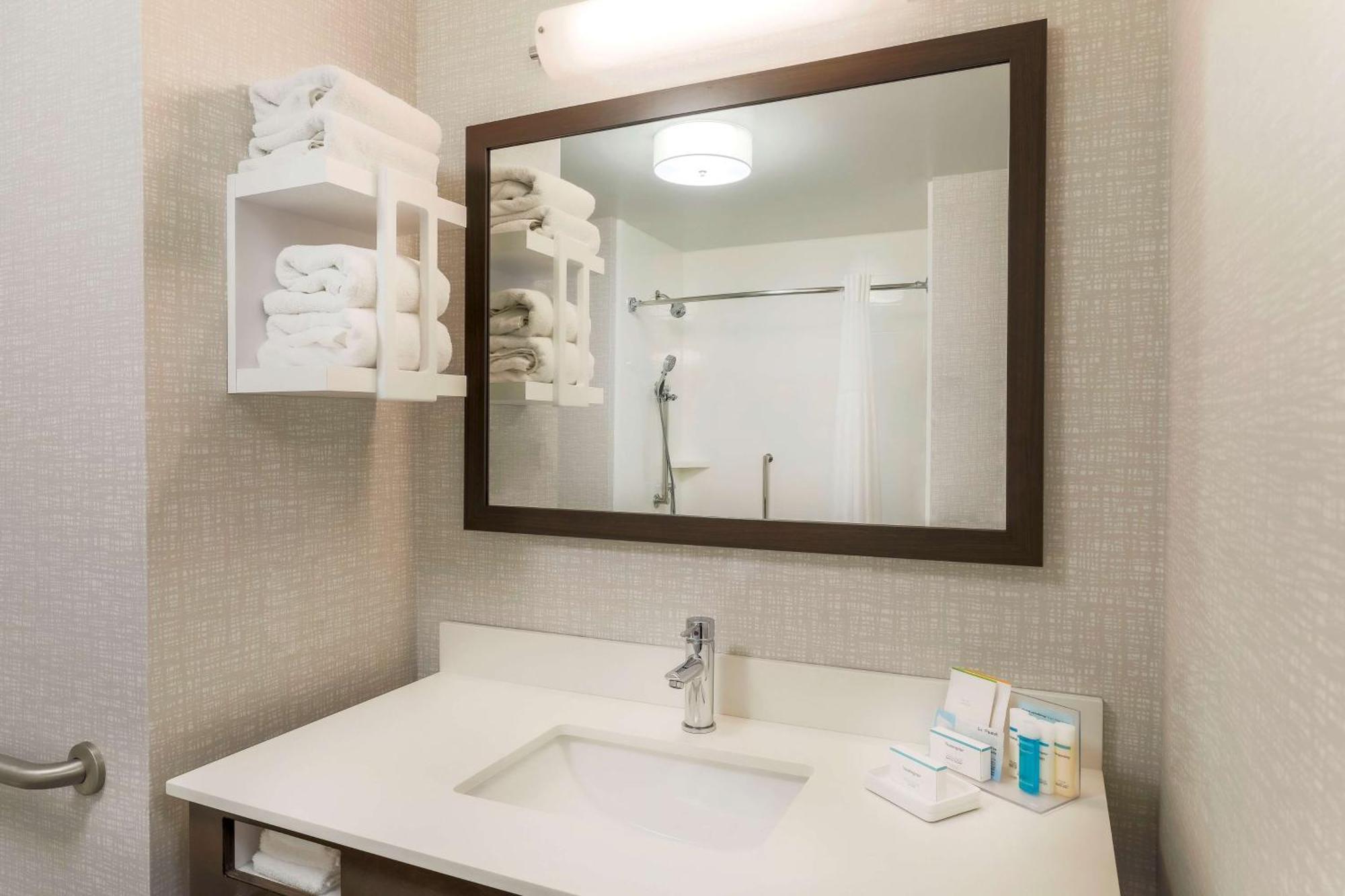 Hampton Inn & Suites Pittsburgh Downtown Eksteriør billede