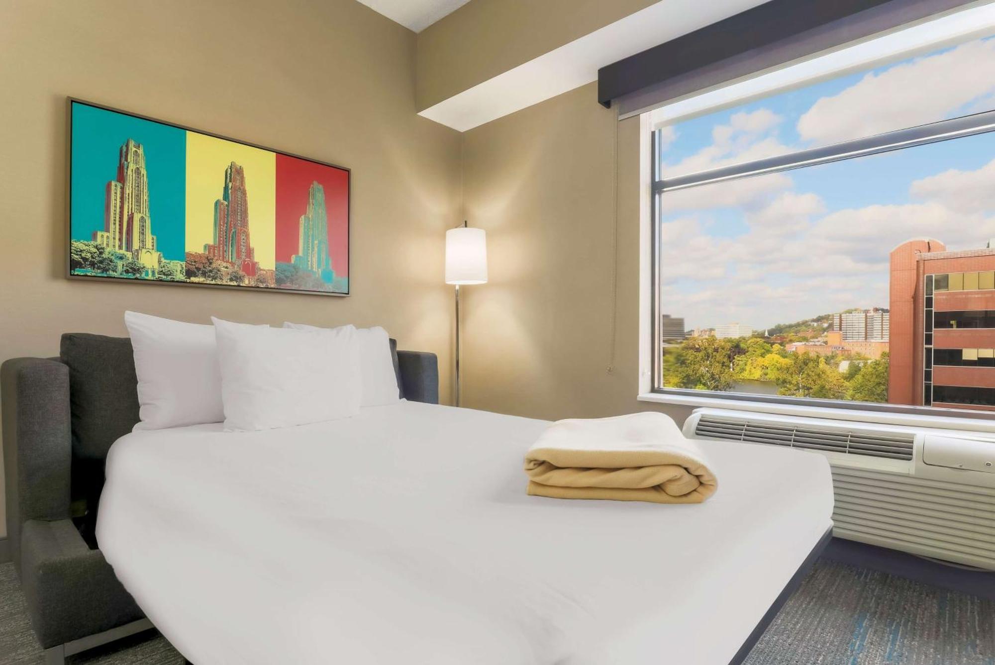 Hampton Inn & Suites Pittsburgh Downtown Eksteriør billede